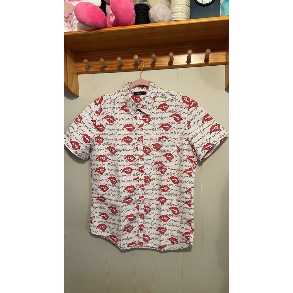 Nutexrol Love Lips Print Short Sleeve Shirt